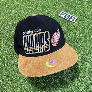 Vintage Detroit Red Wings Starter Velcro Back